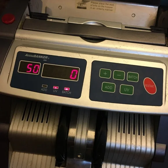 AccuBanker Ab1100 UV